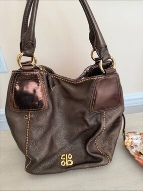 Cobo Reversible  Leather Shoulder Bag with matching pouch